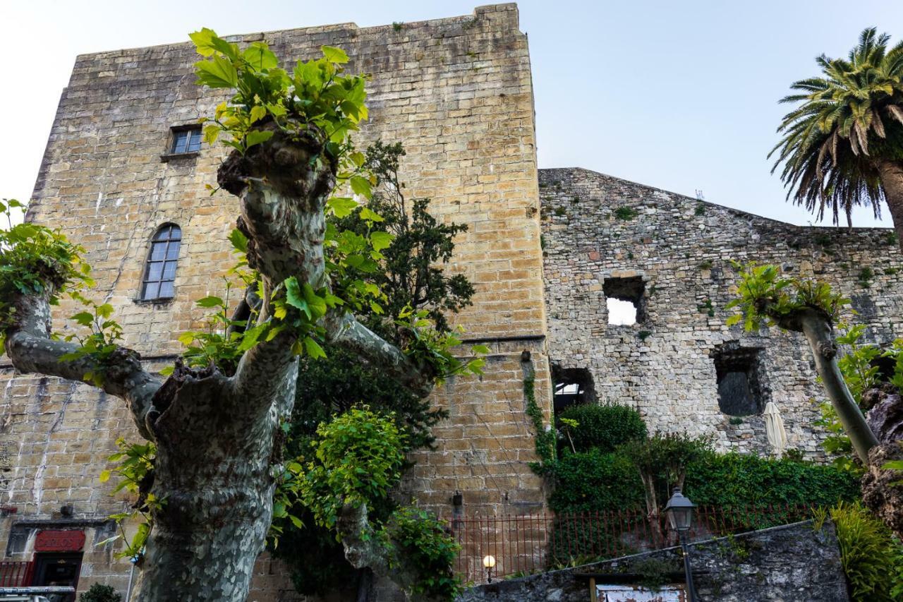 Hotel De 4*